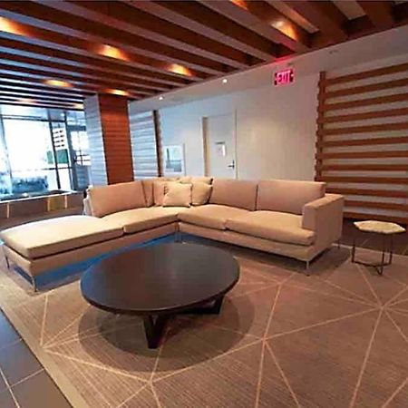 Luxurious Condo In The Center Of Downtown Toronto Bagian luar foto