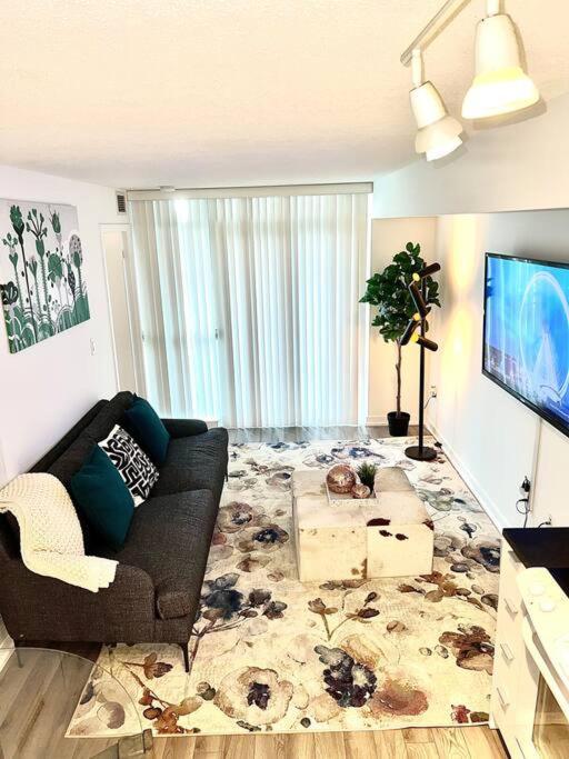 Luxurious Condo In The Center Of Downtown Toronto Bagian luar foto