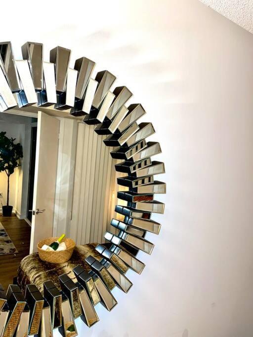 Luxurious Condo In The Center Of Downtown Toronto Bagian luar foto